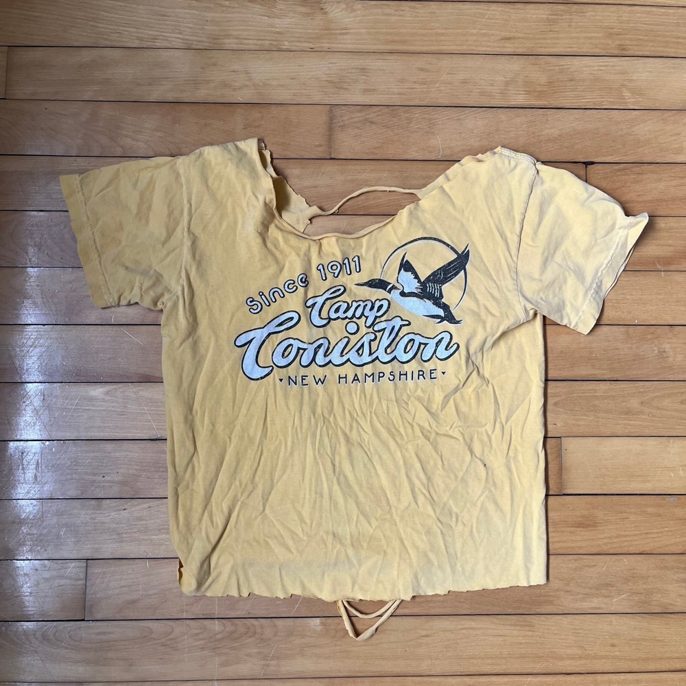 Camp Coniston New Hampshire Graphic Tee Shirt Y2K Yellow Shredded Back